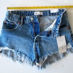 NEW w/tags Zara Denim Jean High Waisted Cutoff Shorts